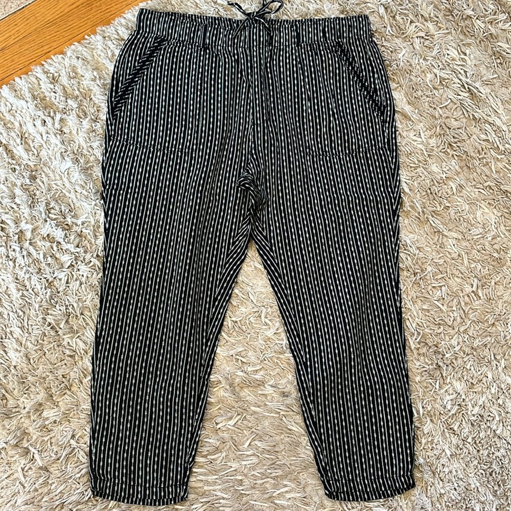 Old Navy Drawstring Pants.  Pockets in the front and back.